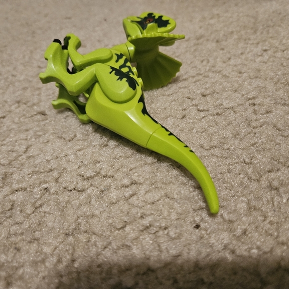 LEGO Dinosaur Raptor / Velociraptor with Dark Green, Lime And Dilophosaurus Used - Picture 5 of 7